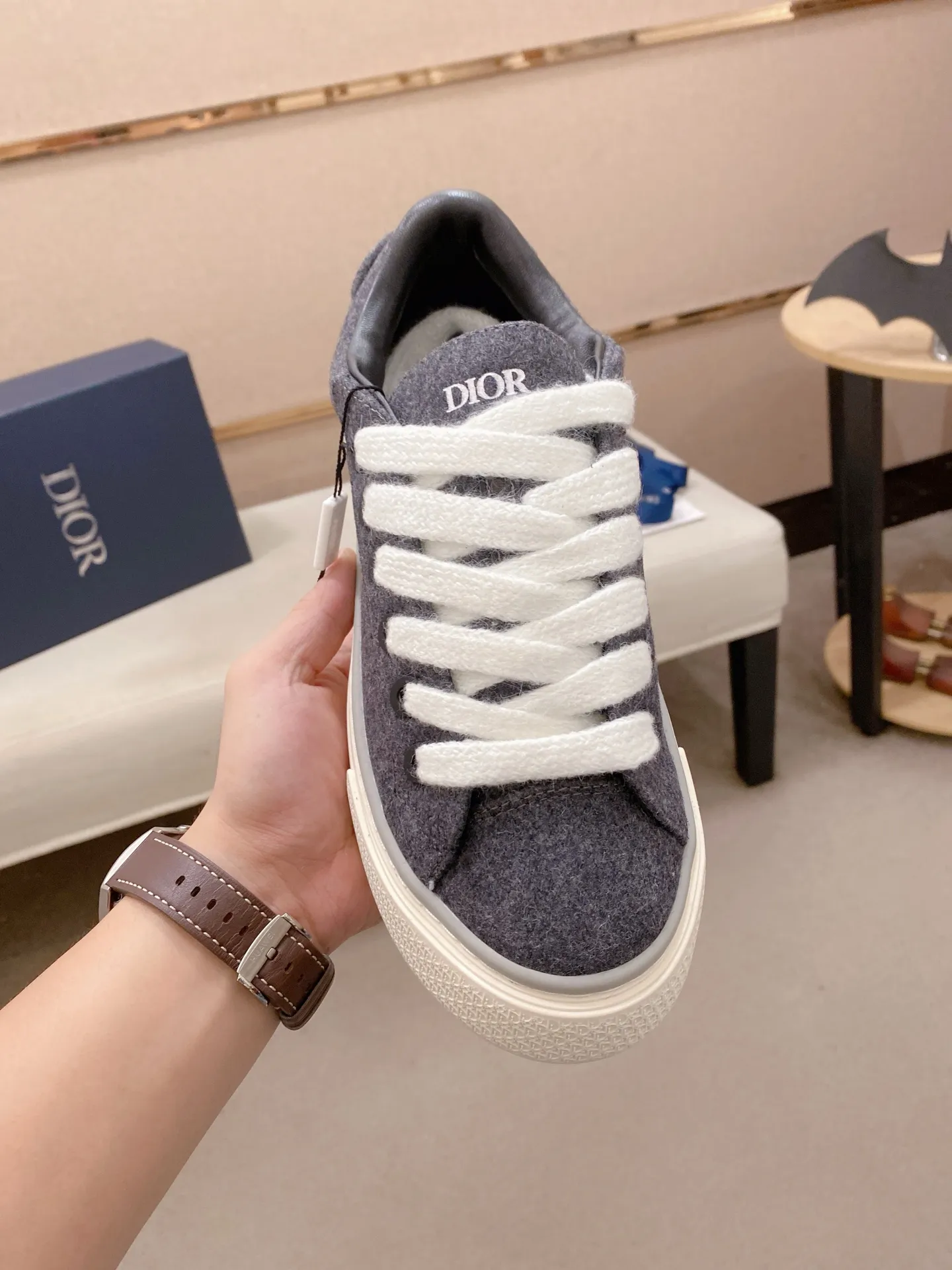 Factory price: 300 Men's shoes 💰[Dior·Dior] Top 🔍Couple style 💏🔍New casual sports style couple shoes, new four-season design, perfect workmanship, lace-up lazy style to create cabinet quality, upper: imported first-layer cowhide, sheepskin lining is soft and comfortable, ultra-light TPU wear-resistant outsole, simple, versatile fashion men's shoes, excellent color code number 35--44